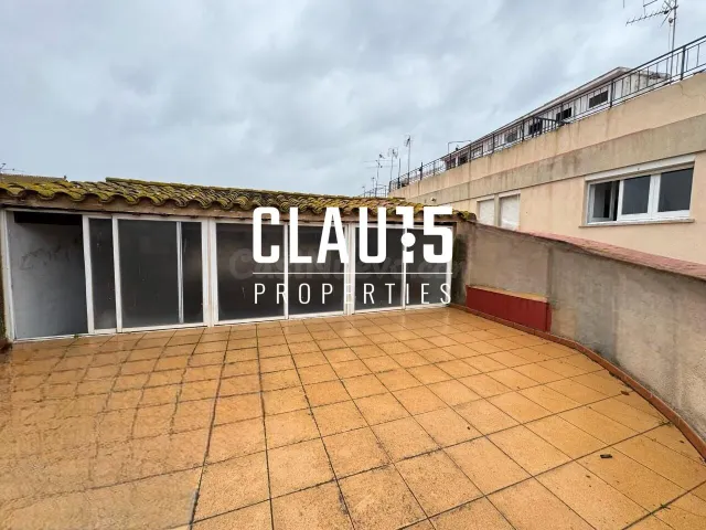 Edificio en venta en el corazón de Canet de Mar - foto 3