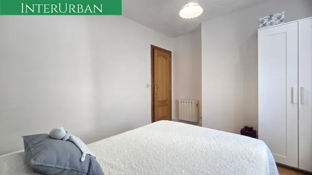 Espectacular chalet independiente con piscina privada y gran parcela en La Pobla de Vallbona — 26