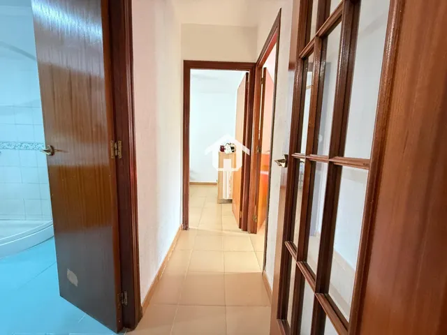 Piso luminoso con chimenea en zona ciudad elegida de Alicante: 78m2, 2 dormitorios dobles y tercera planta — 17