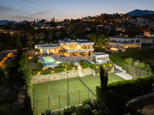 Chalet 7 habitaciones 676m² en venta - Marbella — 2