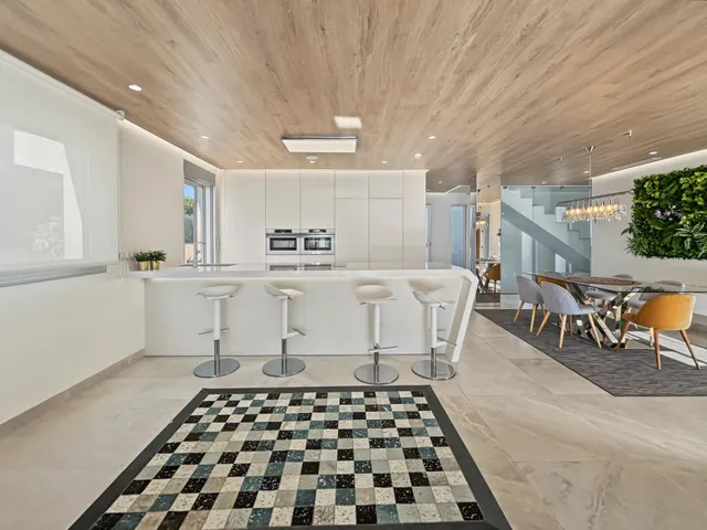 Villa de lujo con vistas al mar en Aguamarina, a 200 metros de la playa — 7