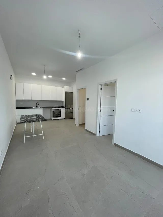 Piso reformado a estrenar en Calle Reyes Católicos, Móstoles — 2