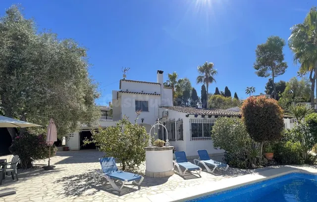 Se vende villa con encanto, a un paso de Moraira cengtro y a - foto 3
