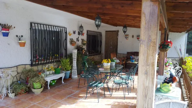 PRECIOSO CHALET EN MUY BUENA ZONA DE PETRER — 7