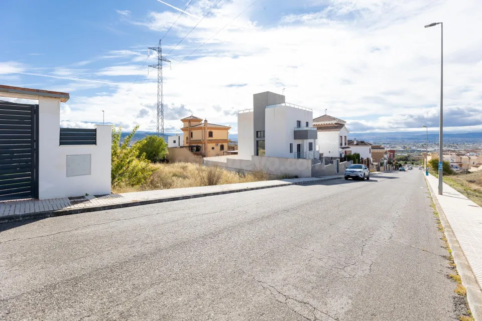 TERRENO A LA VENTA EN PELIGROS