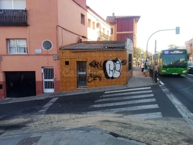Cochera cerrada chollazo !!!