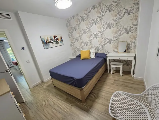Exclusiva residencia de diseño en Primera Linea de Playa: luz mediterránea, amplias estancias y terraza frente al mar en la zona más codiciada de Málaga — 18