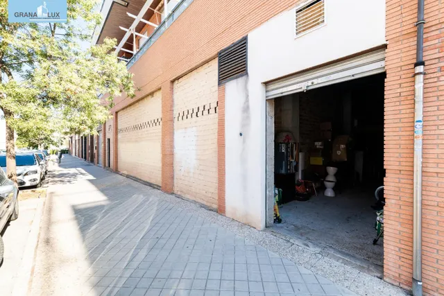 ¡Oportunidad única en el corazón del Zaidín, Granada! — 12