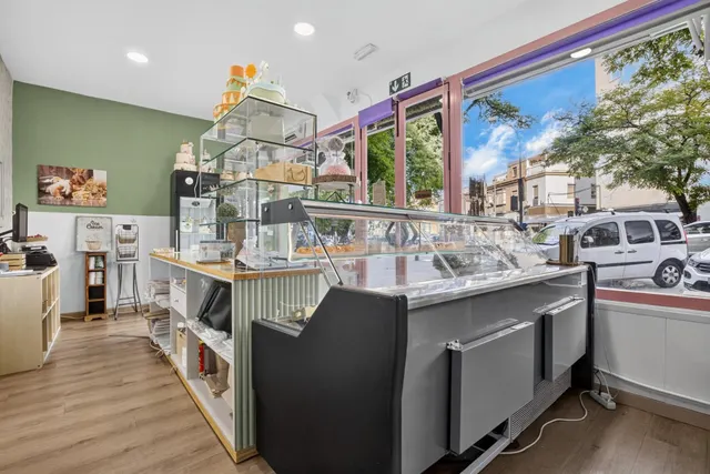 LOCAL COMERCIAL EN CALLE AMADOR DE LOS RÍOS – EXCELENTE UBICACIÓN Y POTENCIAL DE INVERSIÓN — 7