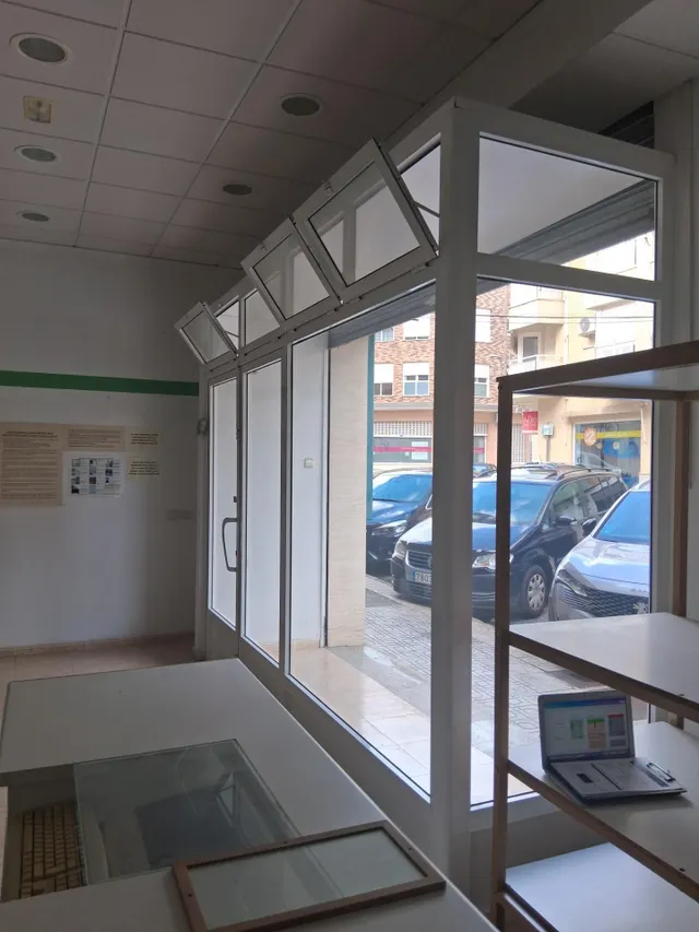 Local comercial impecable y versátil a pie de calle en Muro  - foto 3