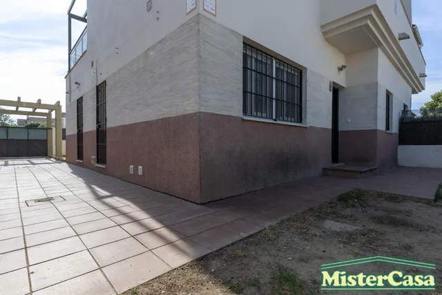 Exclusiva casa pareada de 4 dormitorios con sotano junto al campo de golf — 44