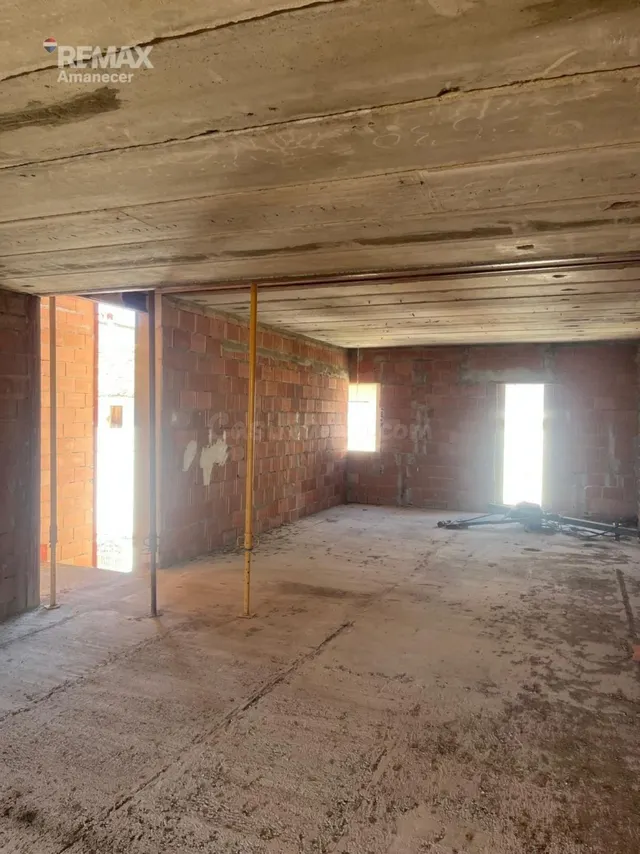 Hazla a tu medida: casa diáfana con patio y terraza en L?Ol - foto 5