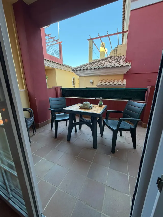 Adosado de esquina con jardín, dos terraza, dos plazas de garaje a 700 m de la playa — 16
