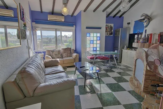 Encantador bungalow con jardín privado cerca de la playa en Calpe — 4