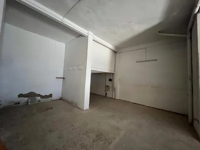 Local en calle Antares con gran altura y 99 m2 — Ideal para tu próximo proyecto — 14
