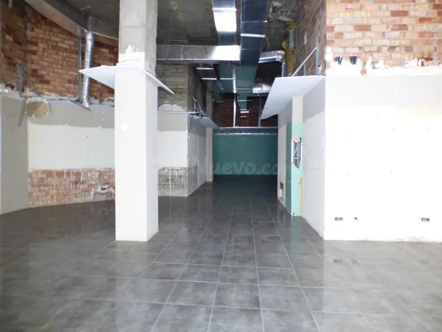LOCAL COMERCIAL ESQUINERO IDEAL PARA SUPERMERCADO DE 451 M2 - foto 3