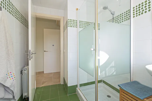 Exclusivo unifamiliar con jardín y piscina en Sant Marçal — 35