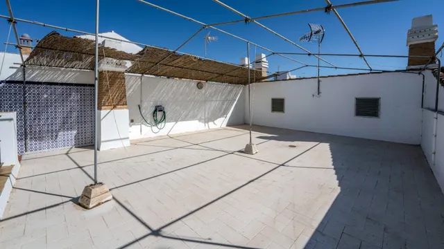 Amplio Adosado en Ayamonte - Oportunidad Única — 24