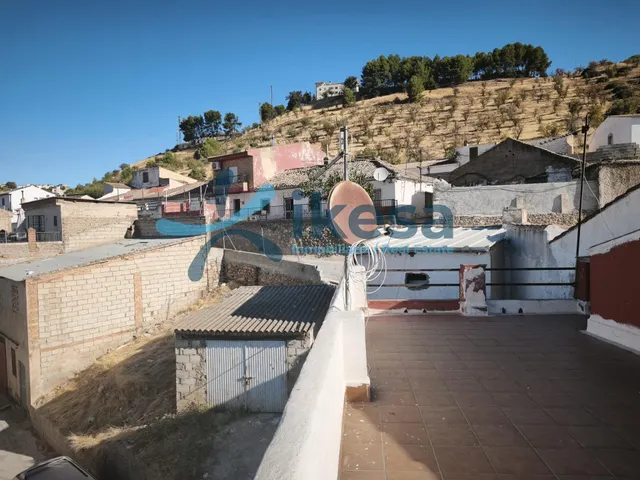 Moderno Adosado en Iznalloz - Ideal para Familias — 20