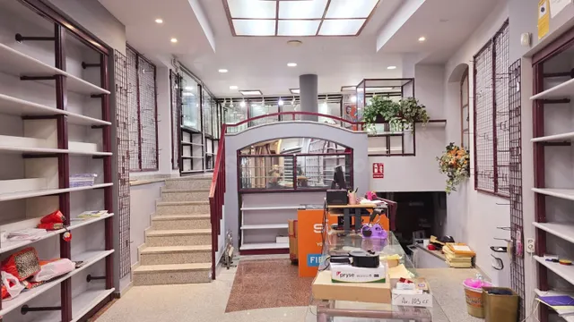 LOCAL COMERCIAL EN VENTA Y ALQUILER — 5