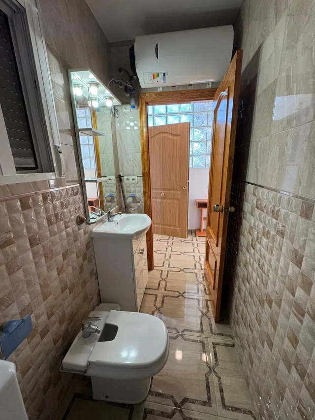 Apartamento en el barrio de la Concepción con terraza. — 6