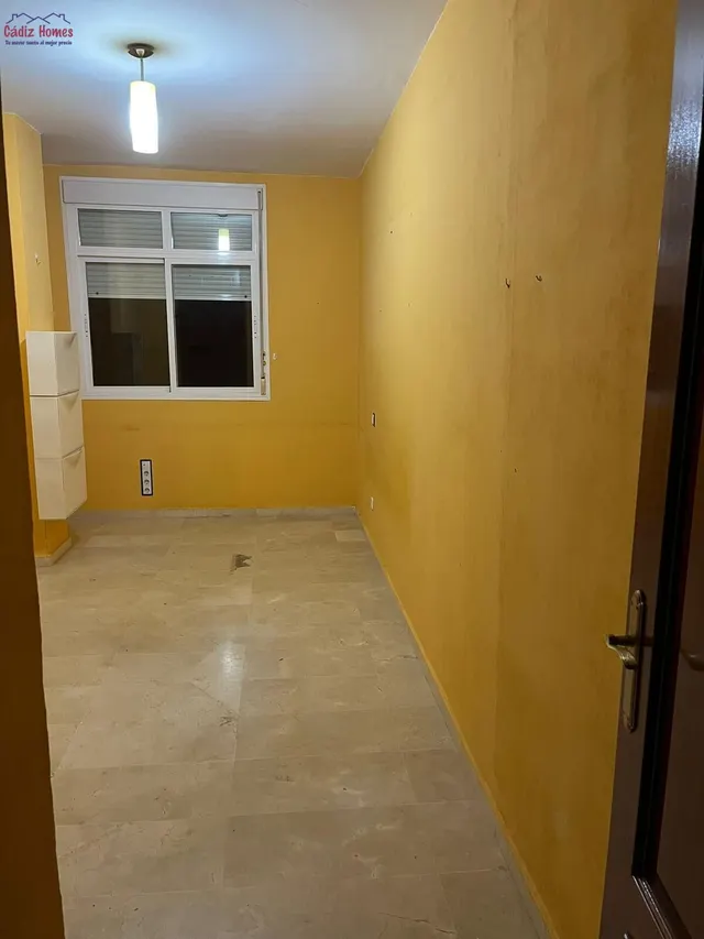 AMPLIA VIVIENDA.-ZONA CORTE INGLÉS — 12