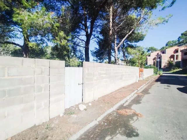 PARCELA  A LA VENTA EN CASTELLET I LA GORNAL, BARCELONA — 2