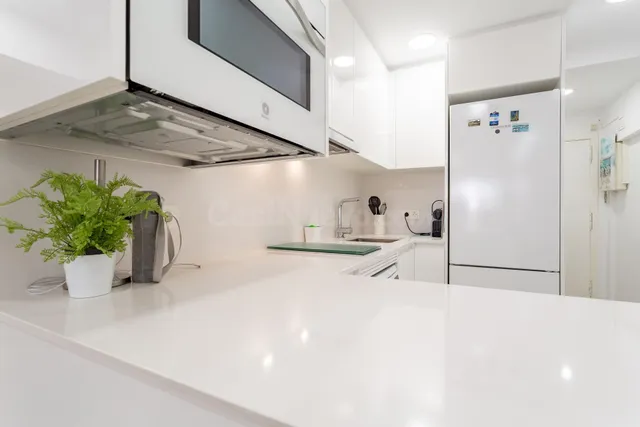 Exclusivo Apartamento Reformado en Primera Línea de Mar - Paseo Miramar, Salou — 17