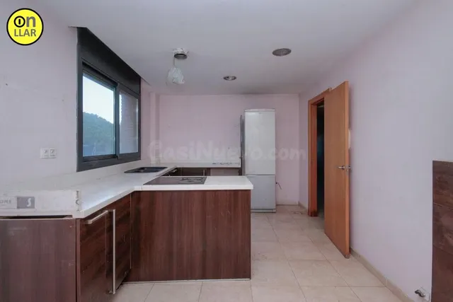 Amplio Chalet en Sentmenat posibilidad para dos familias — 5
