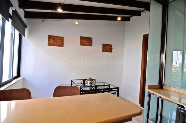 PRIMER PISO TECHO LIBRE EN MIQUEL SANTANDREU - foto 2