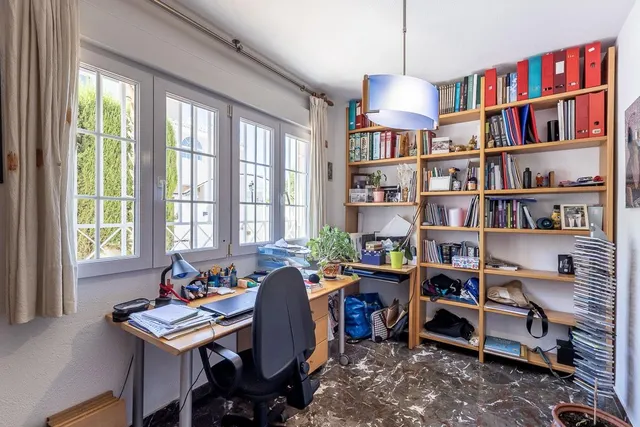 CASA PAREADA EN LA ZUBIA CON PISCINA, ZONA DE BARBACOA Y JARDÍN — 9