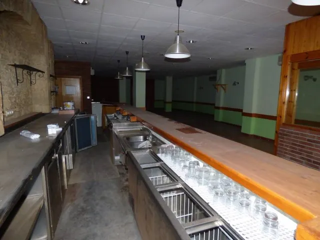 Local comercial en Vilanova del Cami zona CENTRO — 10