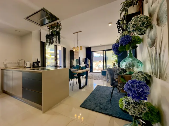 APARTAMENTO DE 3 DORMITORIOS 2 BAÑOS +2 PLAZAS DE GARAJES EN ORIHUELA COSTA (PLAYA FLAMENCA) — 14