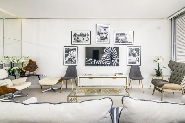Apartamento de 2 dormitorios con vistas al mar en Estepona — 4