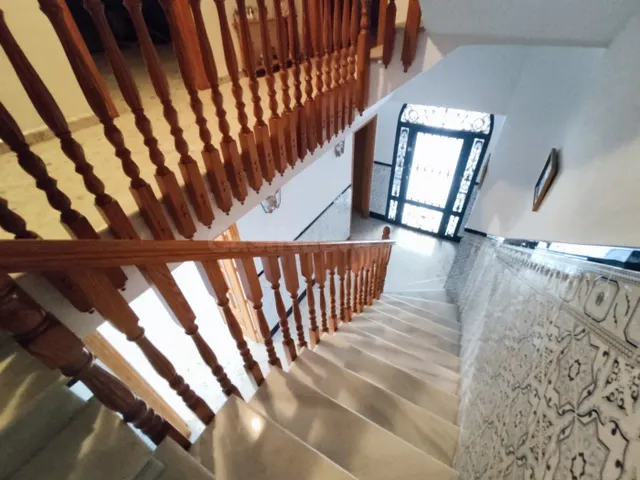 GRAN CASA EN SEMICENTRO EN CABRA - foto 5