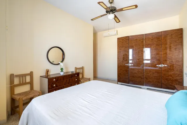 Se Vende Casa de Dos Plantas en Retamar Centro — 16