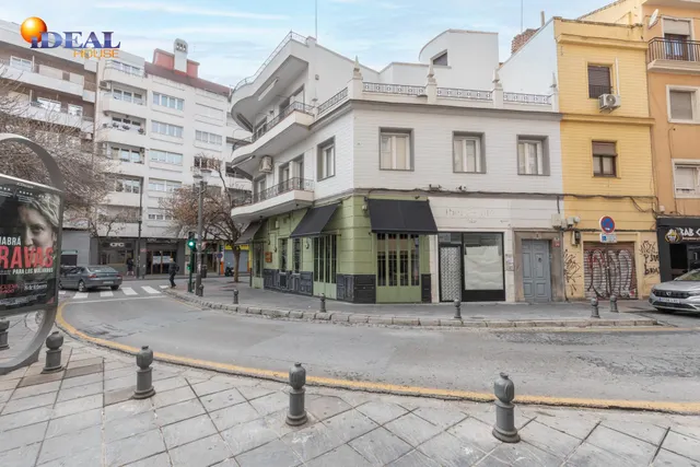 EXCLUSIVO PISO DE LUJO EN PLENO CENTRO DE GRANADA — 46
