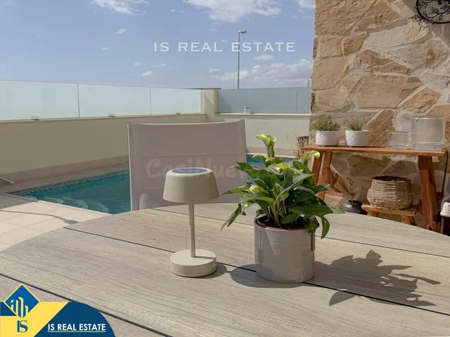 Extraordinario chalet (2018) con excelentes calidades + Pisc - foto 3