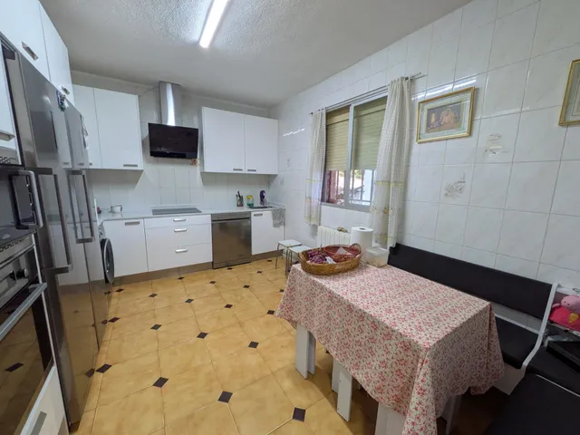 AMPLIO CHALET Urbanización El Mirador de Hontoba (Guadalajara) — 14