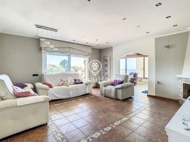 Casa en venta con vistas al mar y licencia turística — 4