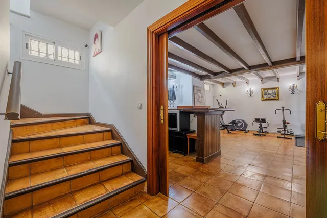 Chalet 8 habitaciones 685m² en venta - El Cortijuelo — 33