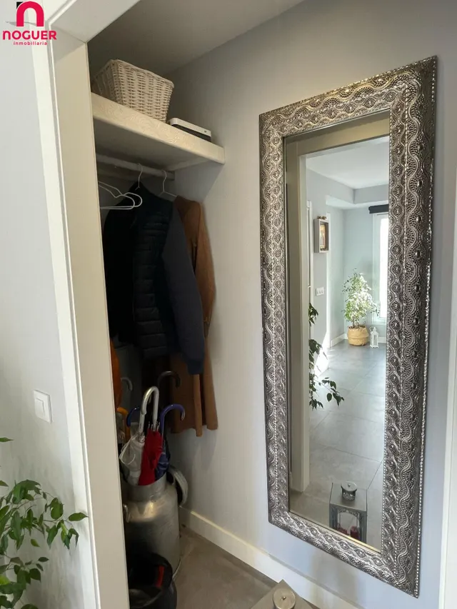 PISO EN EL CENTRO DE LA CIUDAD COMPLETAMENTE REFORMADO — 24