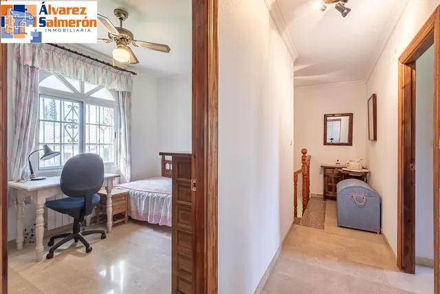 Espectacular Chalet en Ogijares - Ideal para Familias — 43