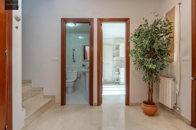 EXCLUSIVA VIVIENDA CON PISCINA PRIVADA EN URBANIZACIÓN "EL TORREÓN" EN ALBOLOTE. — 13