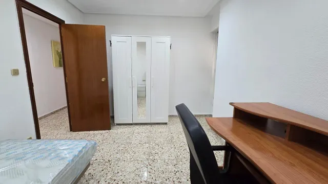 PISO EN TORRELLANO  CON ASCENSOR — 9