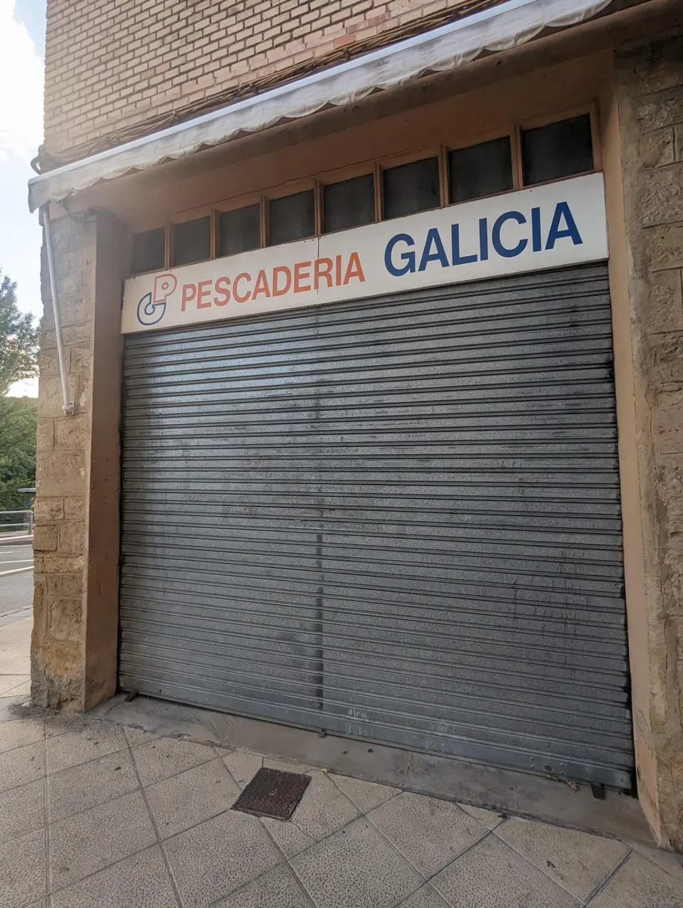 Local acondicionado como pescadería a la venta en Estella