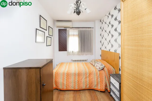 VIVIENDA PAREADA EN MONTELUZ — 35