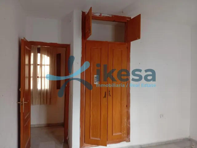 Oportunidad Única: Amplio Apartamento en Aguadulce, Almería — 12