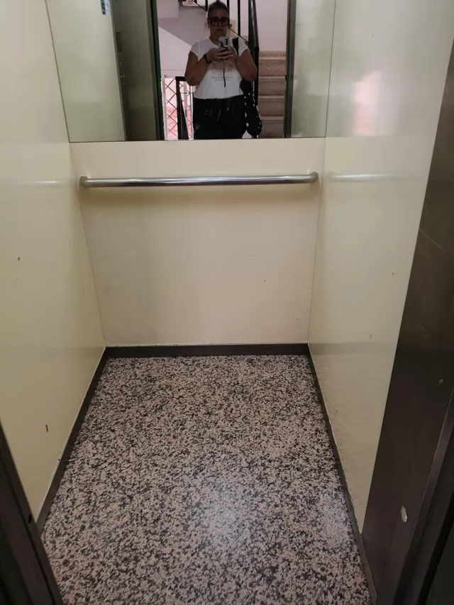 ¡Ideal para familias! Piso de 3 dormitorios con terraza, piscina y jardines en Torremolinos — 17