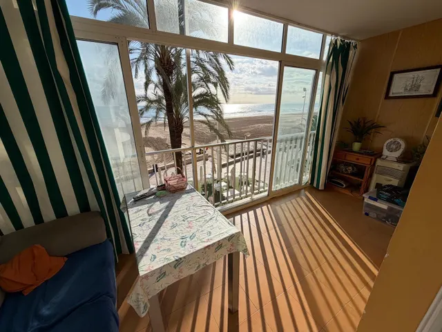 Apartamento en Primera línea. — 36